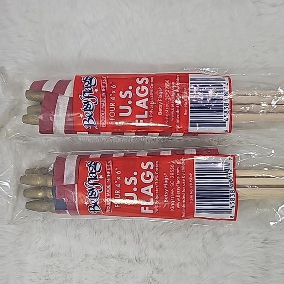 Betsy Flags Eight 4" x 6" U.S. Flags - Picture 3 of 7